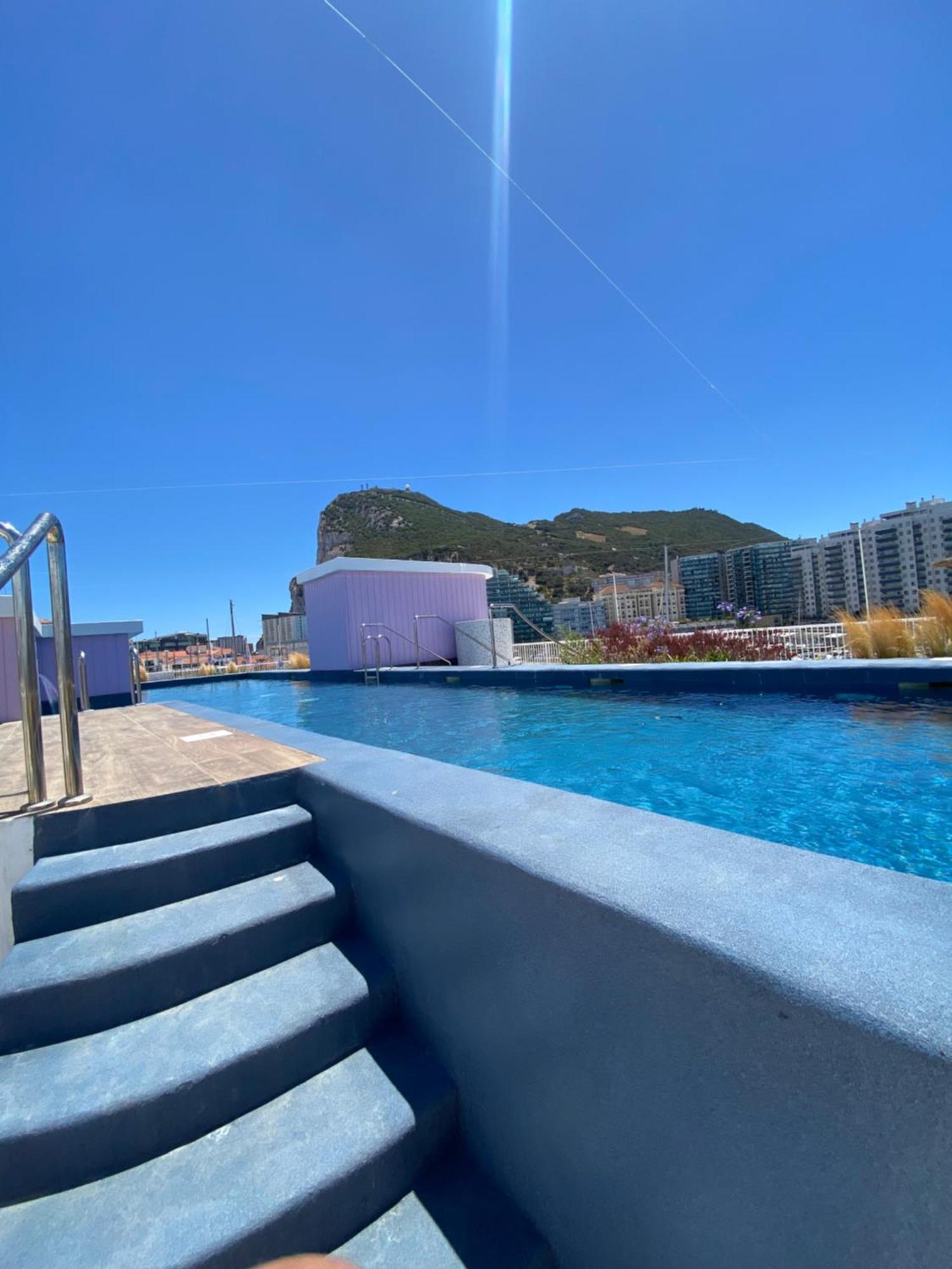 Deluxe Marina View Seafront Gibraltar Stay エクステリア 写真